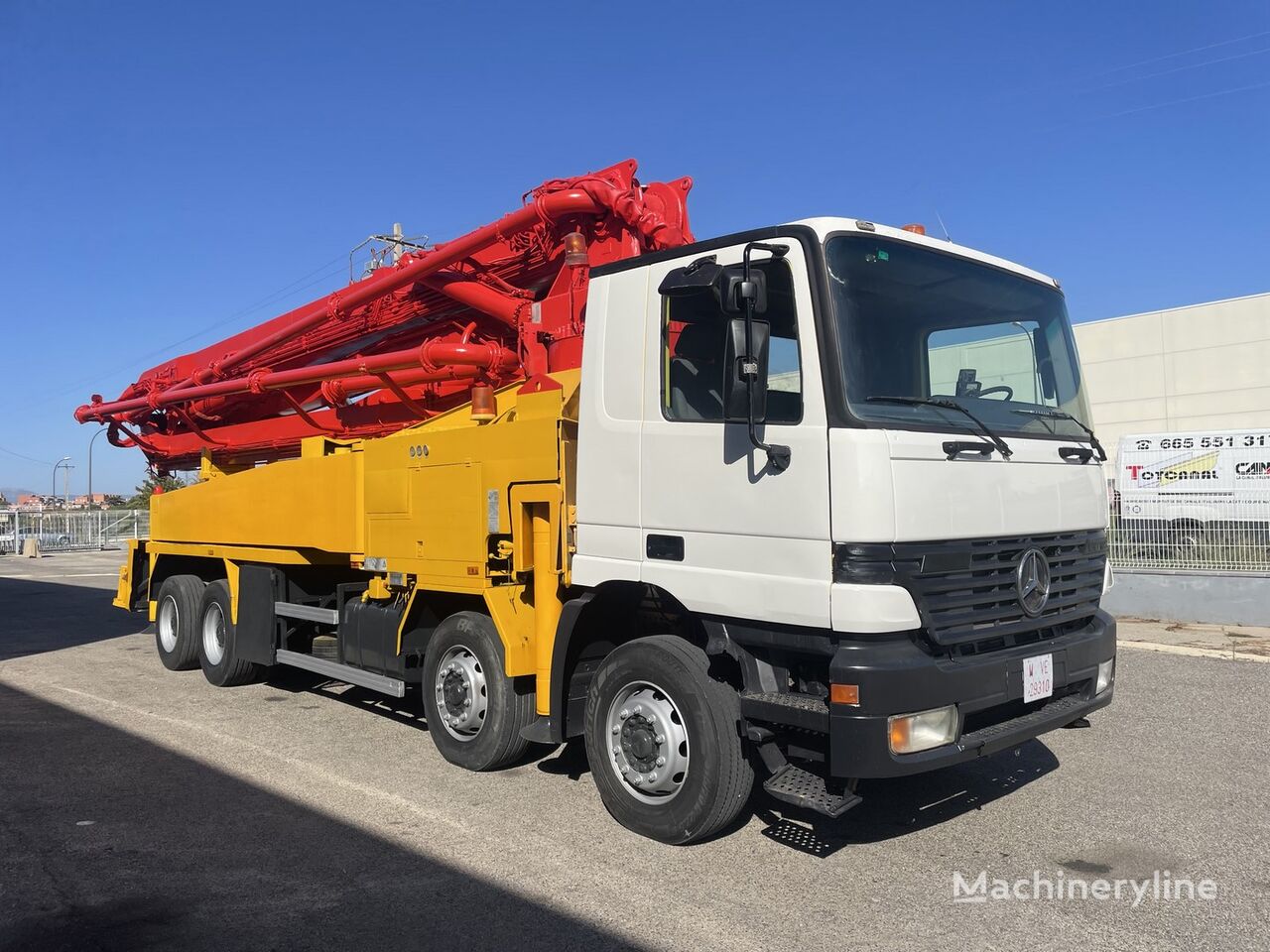 автобетононасос Putzmeister BRF 42.16  на шасси Mercedes-Benz Actros