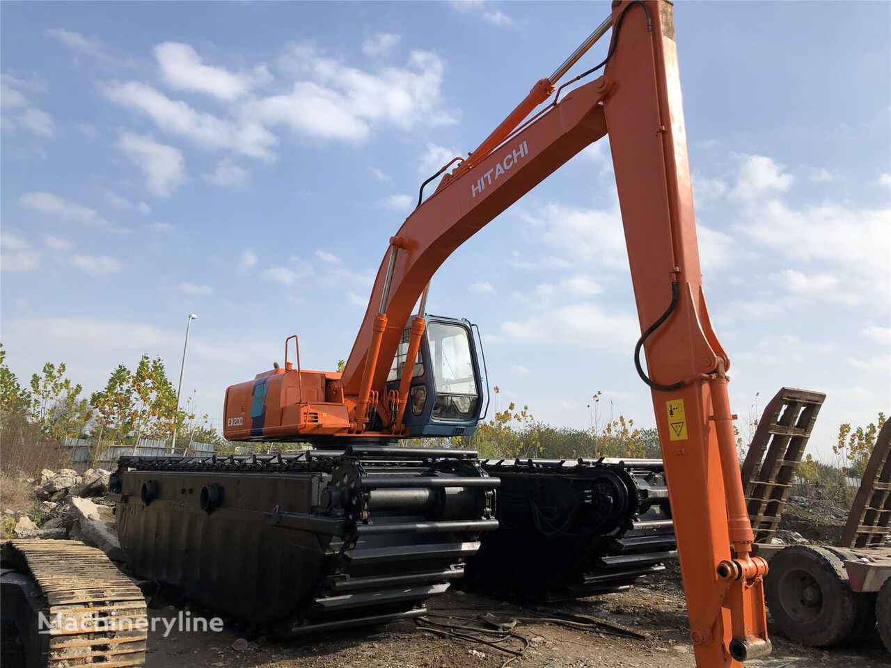 экскаватор-амфибия Hitachi EX200