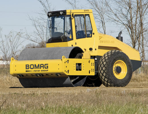 грунтовый каток BOMAG BW211D-40