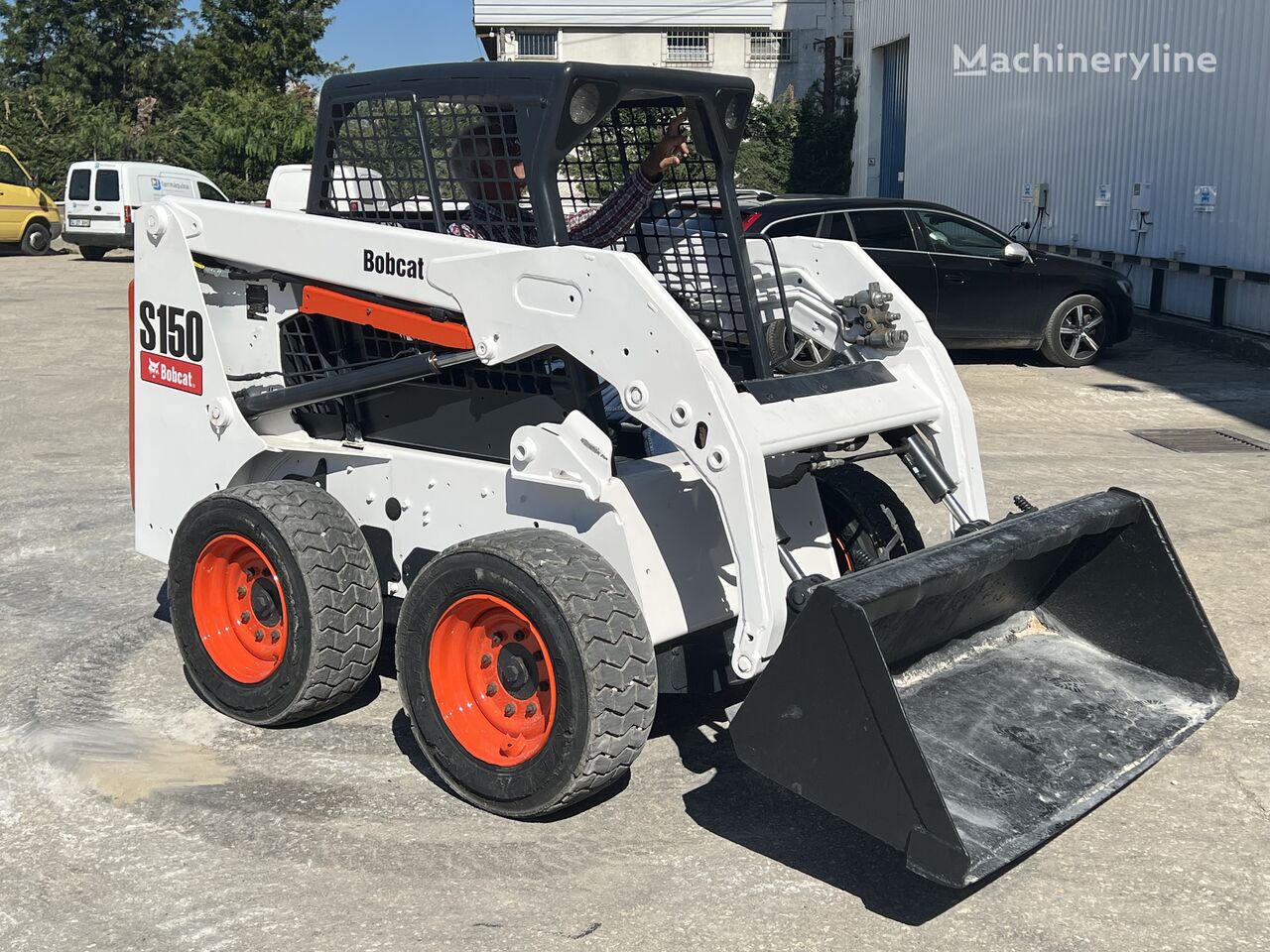 мини-погрузчик Bobcat S150