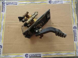 пневмоклапан BRAKE CONTROL VALVE GP для шарнирного самосвала Caterpillar 735 AWR00399